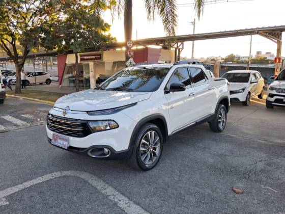 FIAT TORO 2.0 16V TURBO DIESEL VOLCANO 4WD AT9 FIAT TORO 2.0 16V TURBO DIESEL VOLCANO 4WD AT9